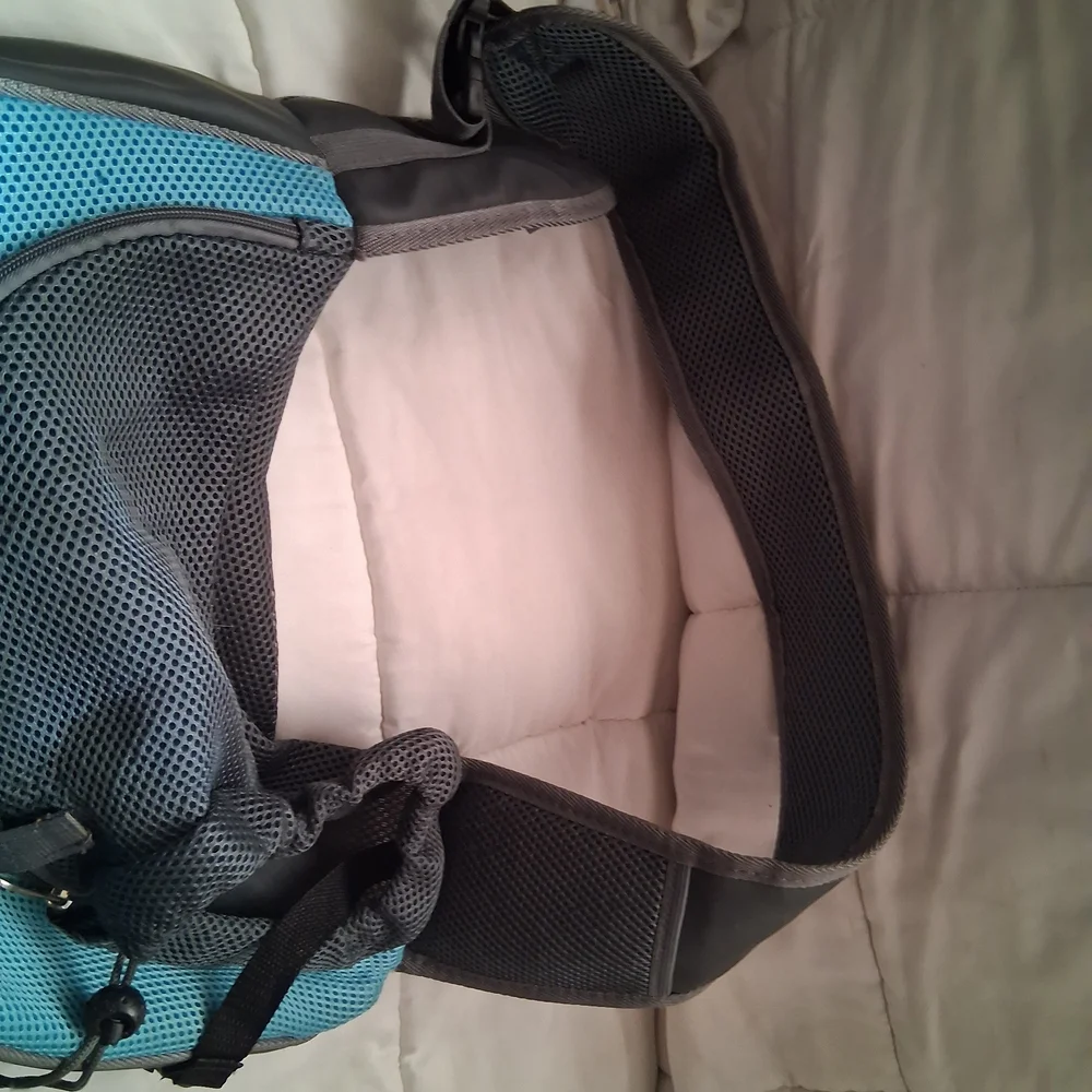Source Unknown Blue and Gray Pet Carrier
